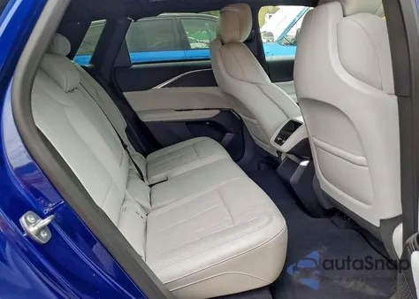 2024 Cadillac Lyriq Luxury z USA, uszkodzony, nr VIN 1GYKPPRL0RZ139476